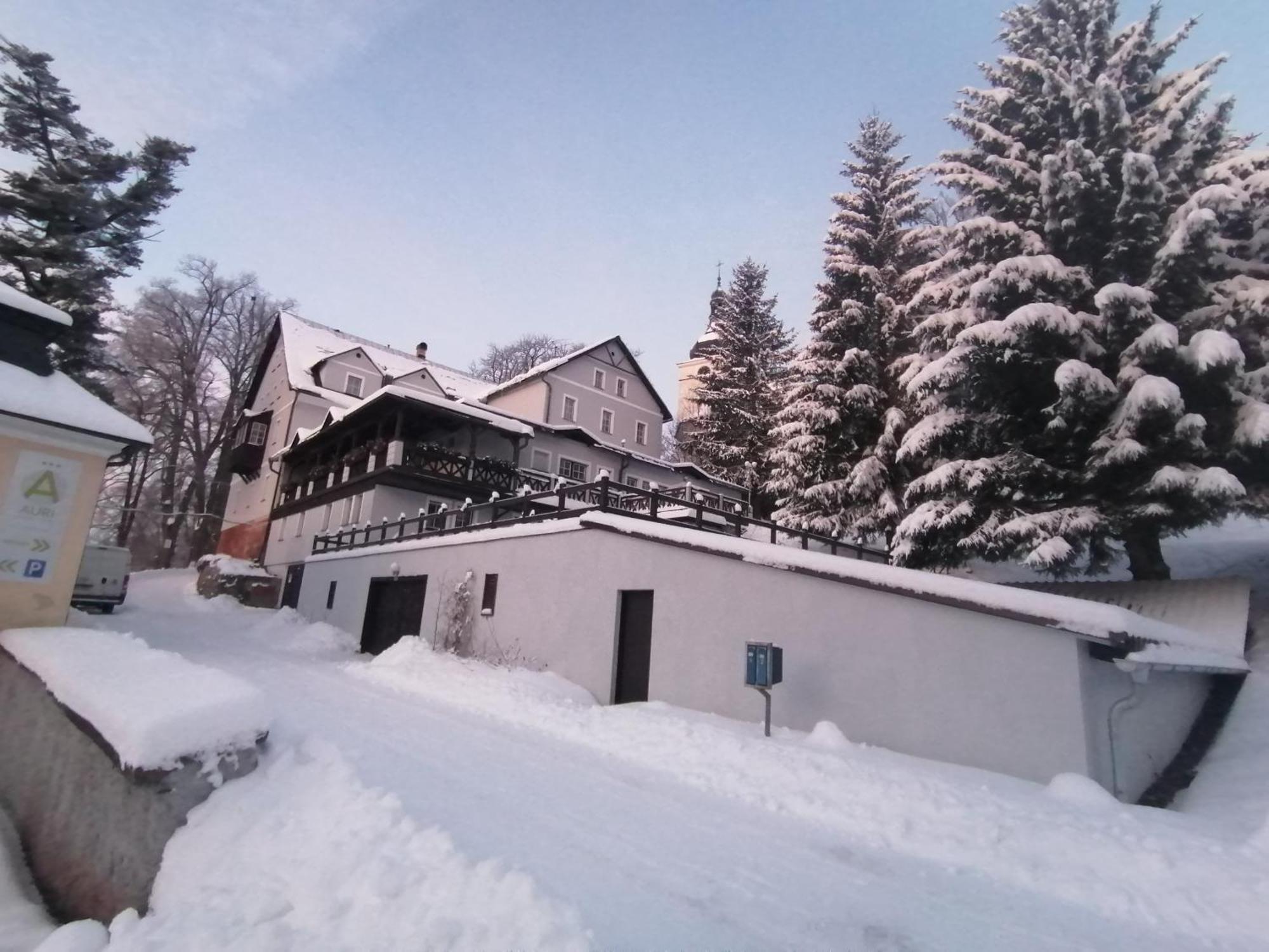 Hotel Auri Rudník Exterior foto